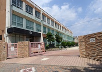 金城小学校 徒歩10分
